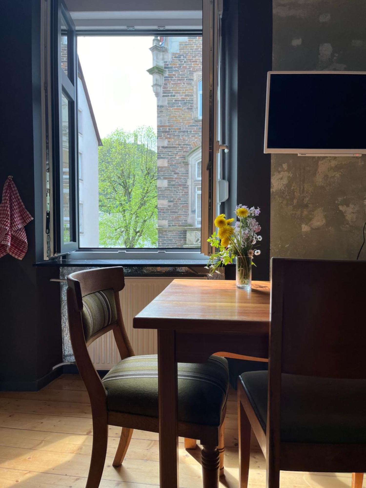 Vis-A-Vis Apartments Трабен-Трарбах Екстериор снимка